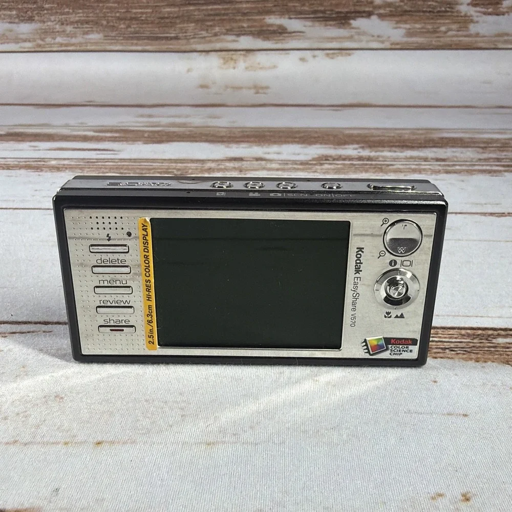 Kodak EasyShare V570 5.0MP Dual Lens Camera FOR PARTS REPAIR Stuck Lens Cover